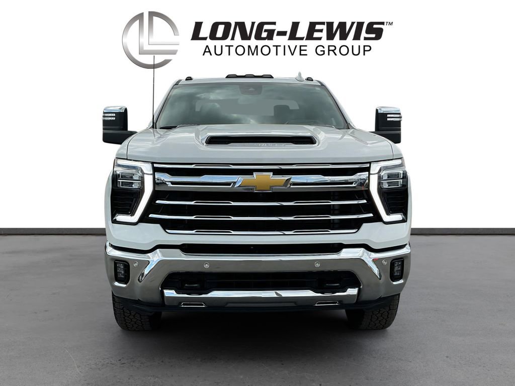 Used 2025 Chevrolet Silverado 2500 LTZ w/ LTZ Premium Package image 11