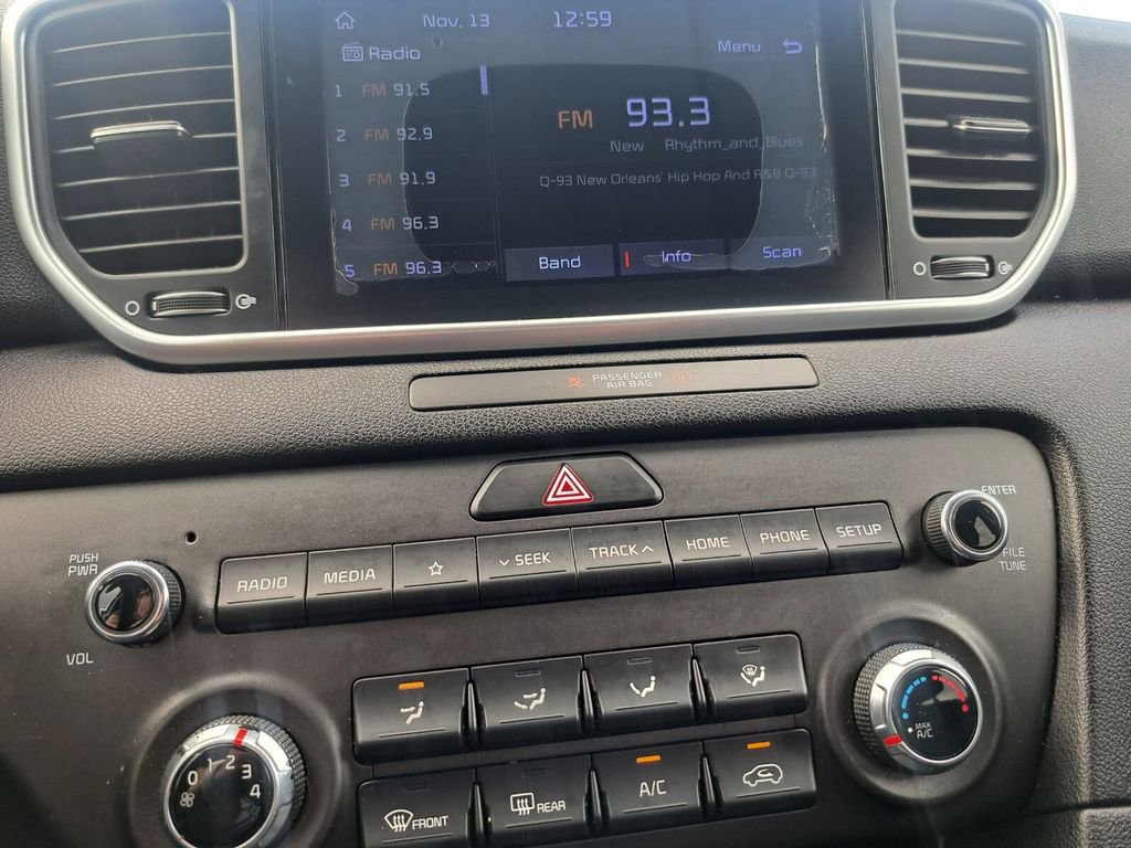 Used 2020 Kia Sportage LX image 10