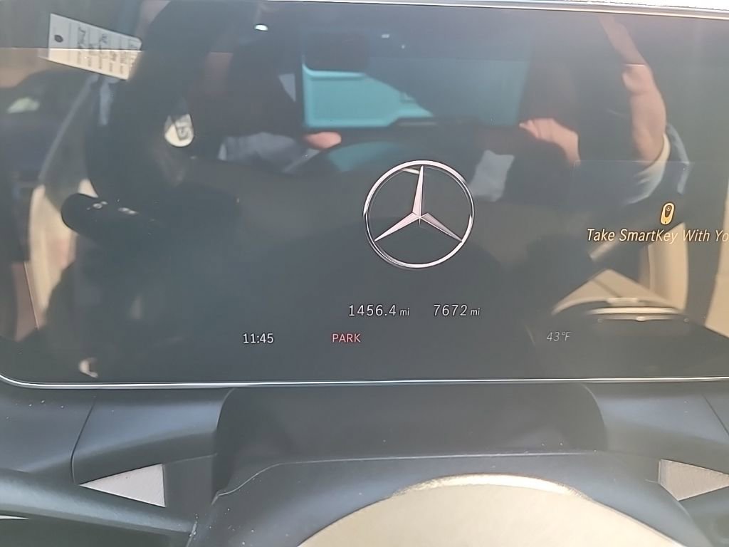 Used 2025 Mercedes-Benz GLC 300 4MATIC image 18