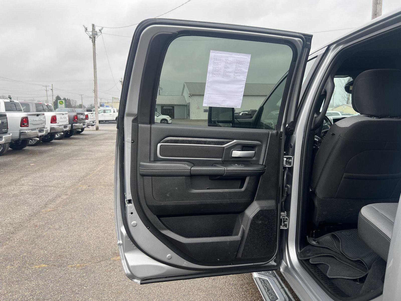 Used 2024 RAM 2500 Big Horn w/ Bed Utility Group image 19