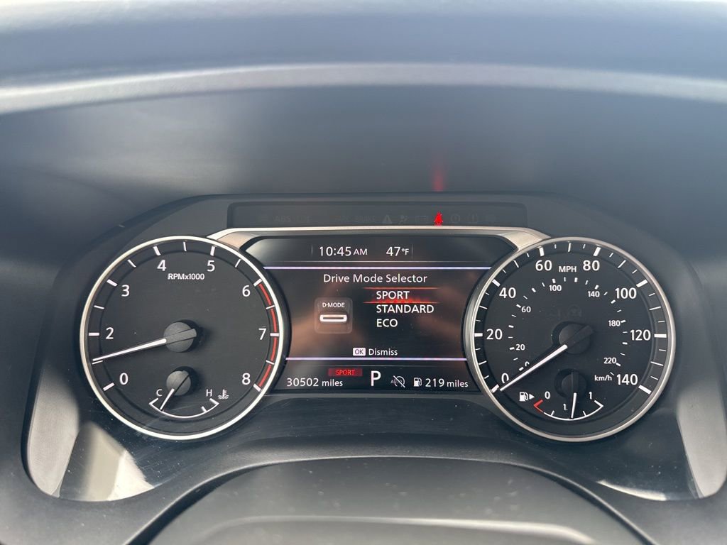 Used 2025 Nissan Rogue SV image 25