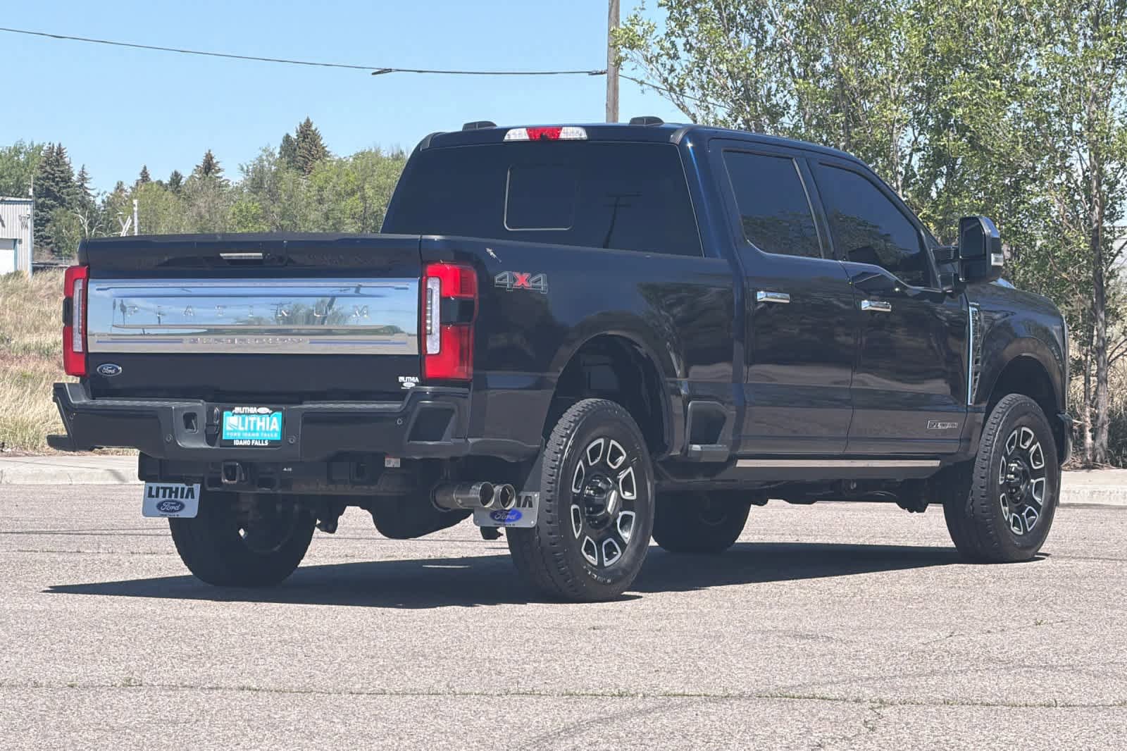 Certified 2024 Ford F350 Platinum AWD/4WD image 2