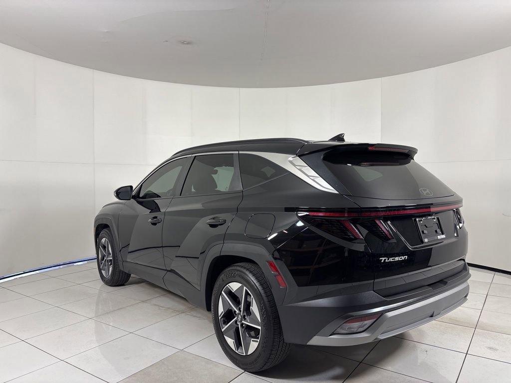Certified 2025 Hyundai Tucson SEL FWD image 3
