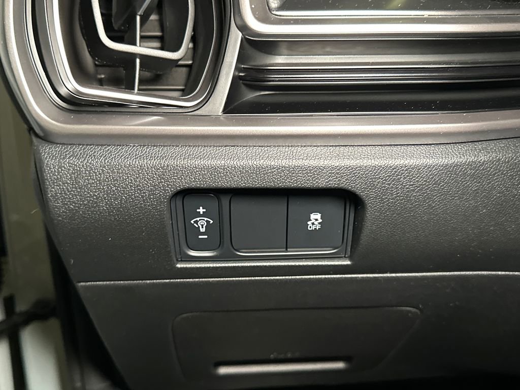 New 2026 Kia Sorento LX image 18