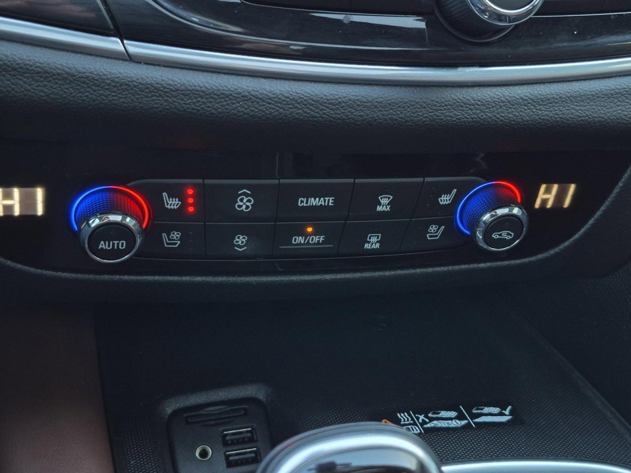 Certified 2021 Buick Enclave Avenir w/ Avenir Technology Package image 34