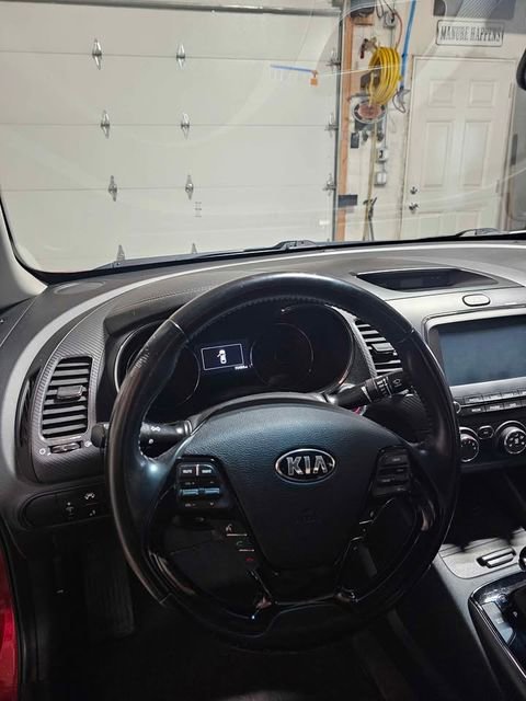 Used 2018 Kia Forte S w/ S Technology Plus Package FWD image 10