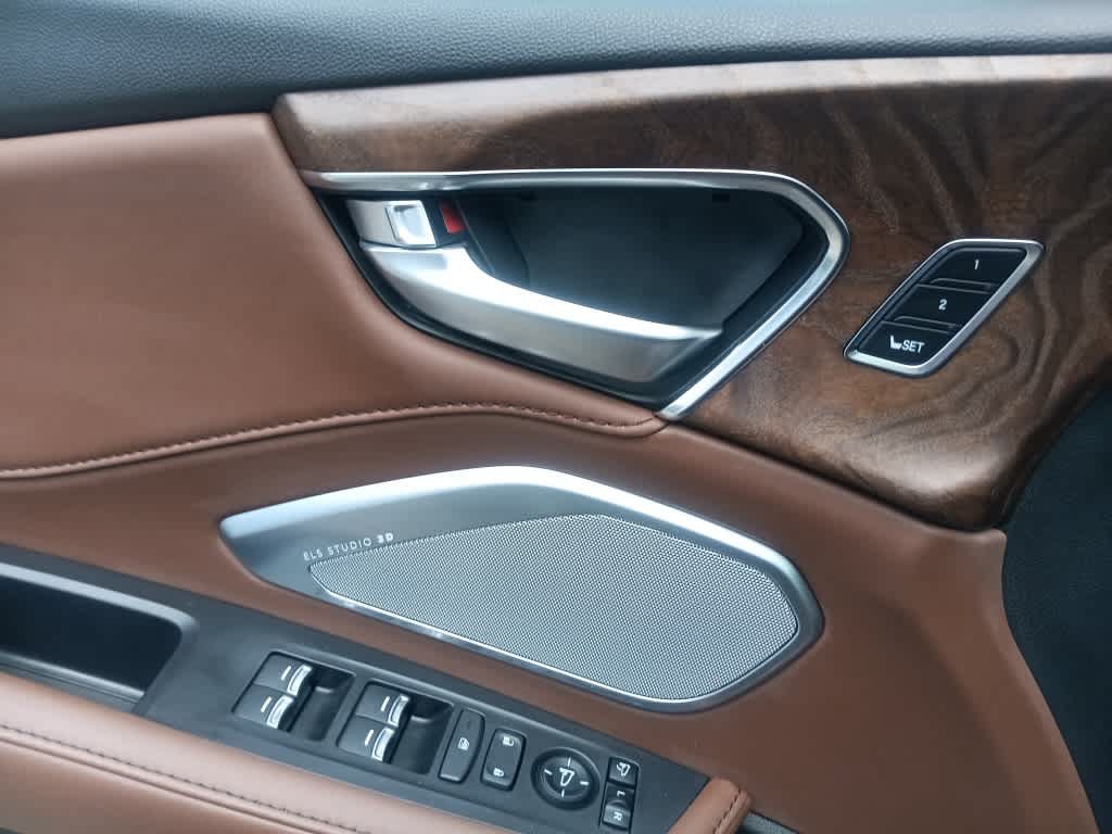 Used 2024 Acura RDX SH-AWD w/ Advance Package image 16