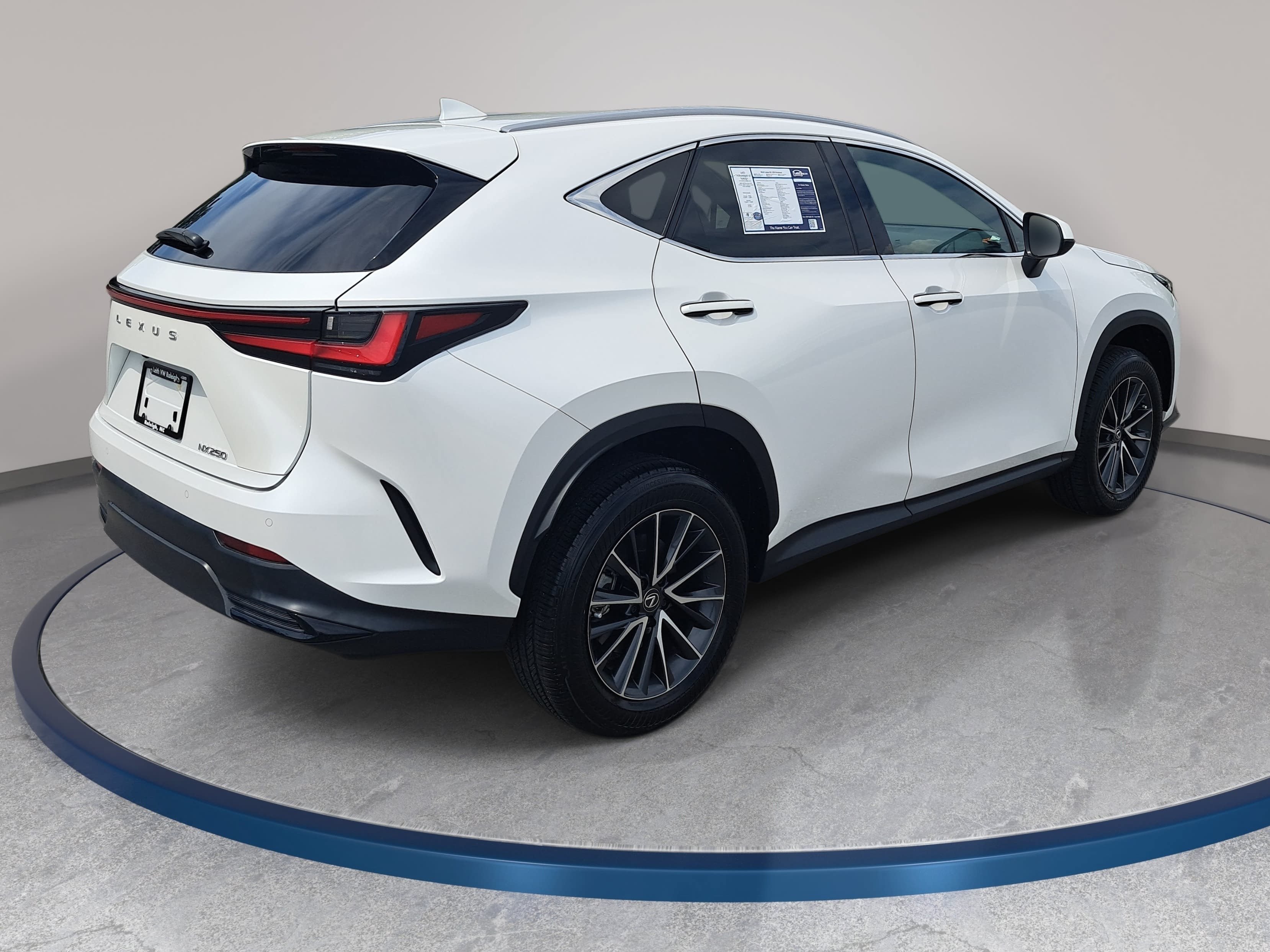 Used 2024 Lexus NX 250 FWD w/ Towing Package (2000 Lbs) image 5