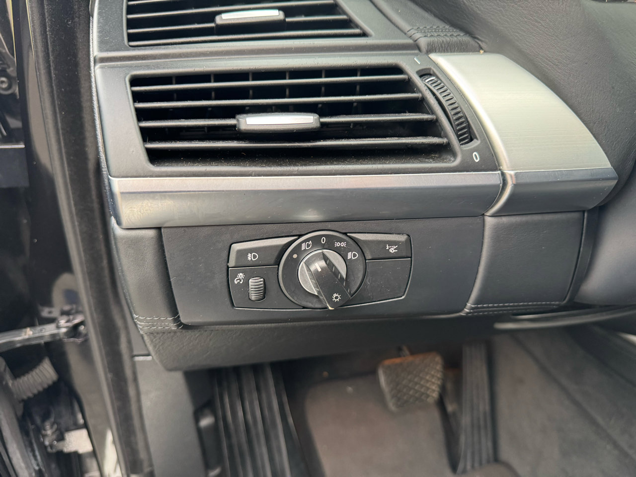 Used 2009 BMW X6 xDrive50i image 25