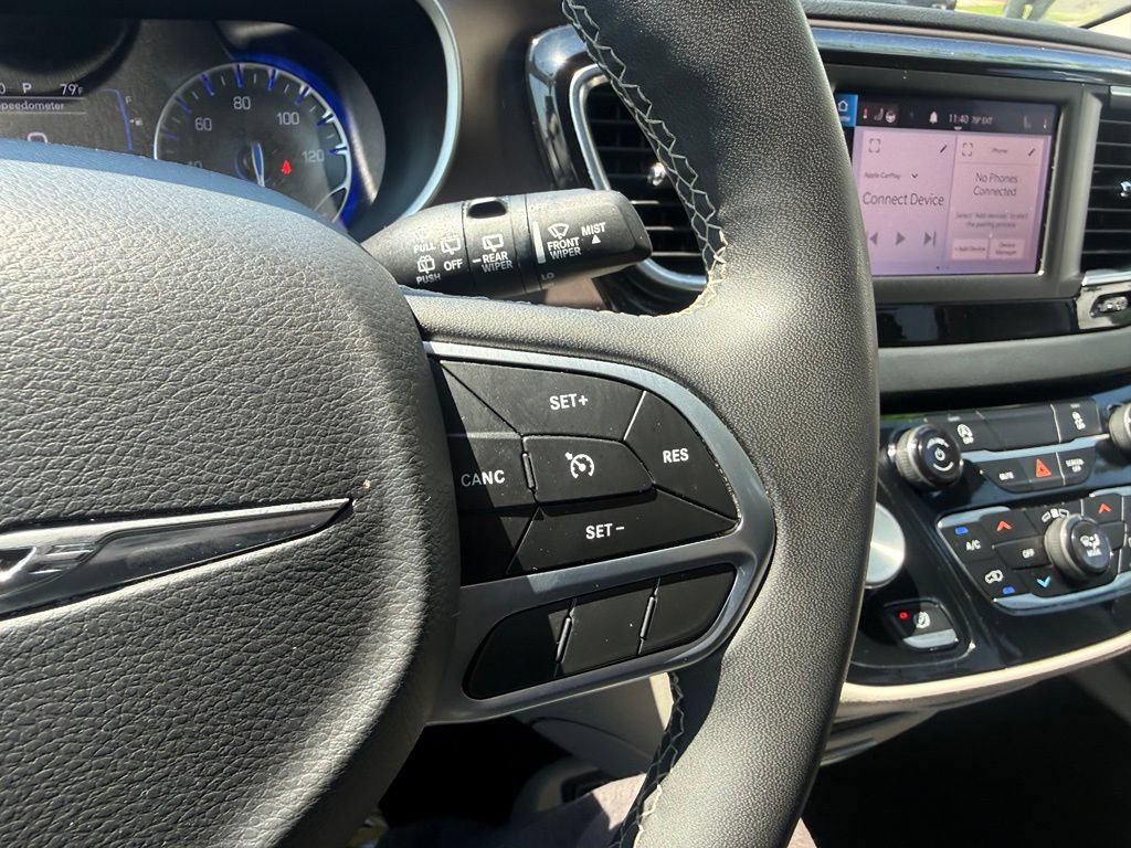 Used 2023 Chrysler Voyager LX FWD image 18