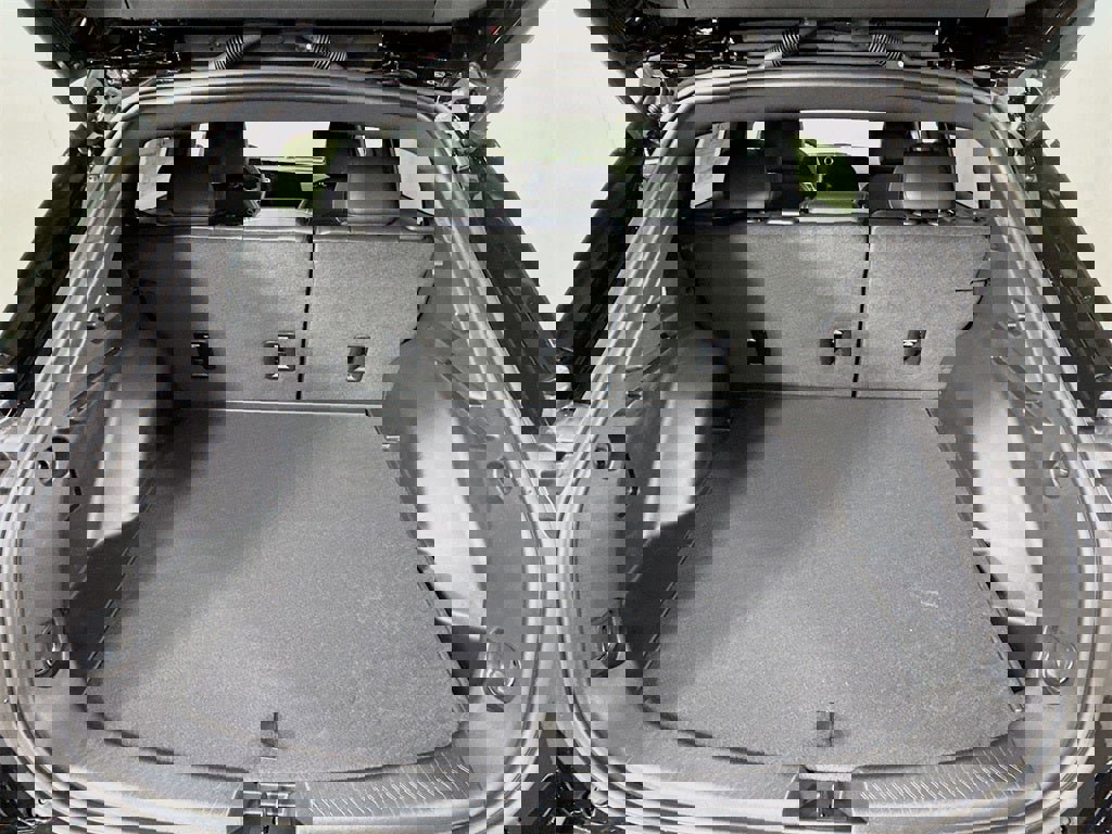 New 2026 Chevrolet Equinox EV LT image 19