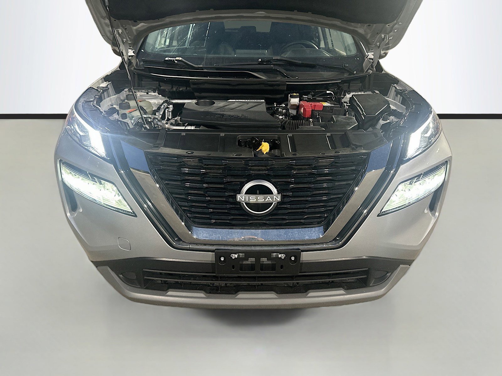 Used 2022 Nissan Rogue SV AWD/4WD image 28