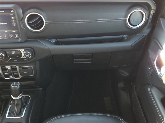 Used 2020 Jeep Gladiator Overland w/ Popular Equipment Package image 16