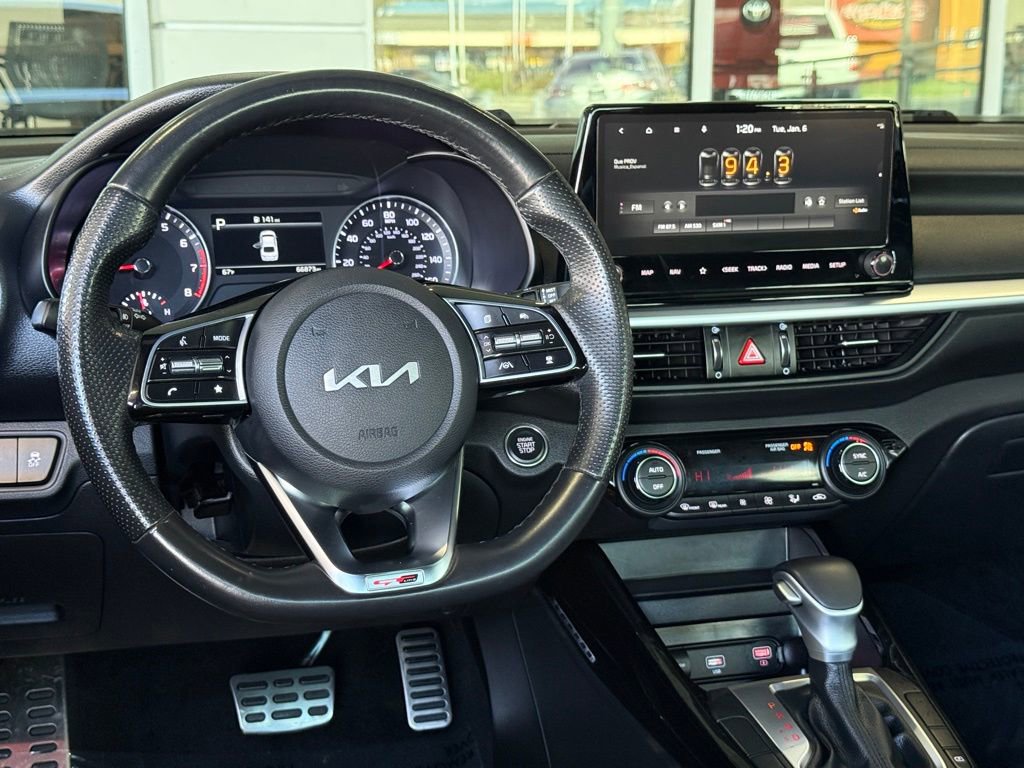 Used 2022 Kia Forte GT-Line w/ GT-Line Technology Package image 33