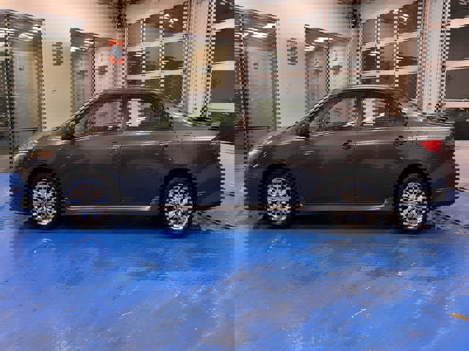 Used 2010 Toyota Corolla S image 2