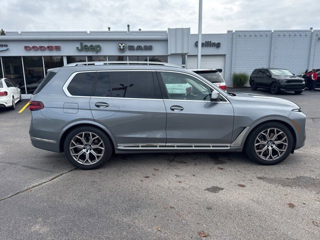 Used 2024 BMW X7 xDrive40i image 8