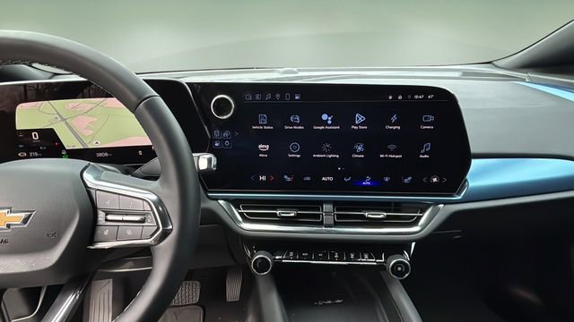 Certified 2025 Chevrolet Equinox EV LT w/ Convenience Package image 10