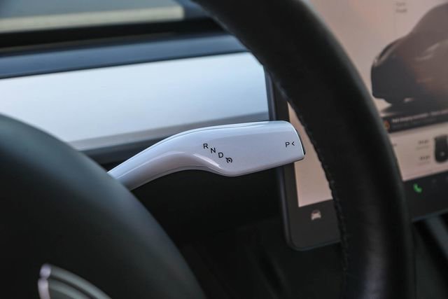 Used 2023 Tesla Model Y Long Range image 18