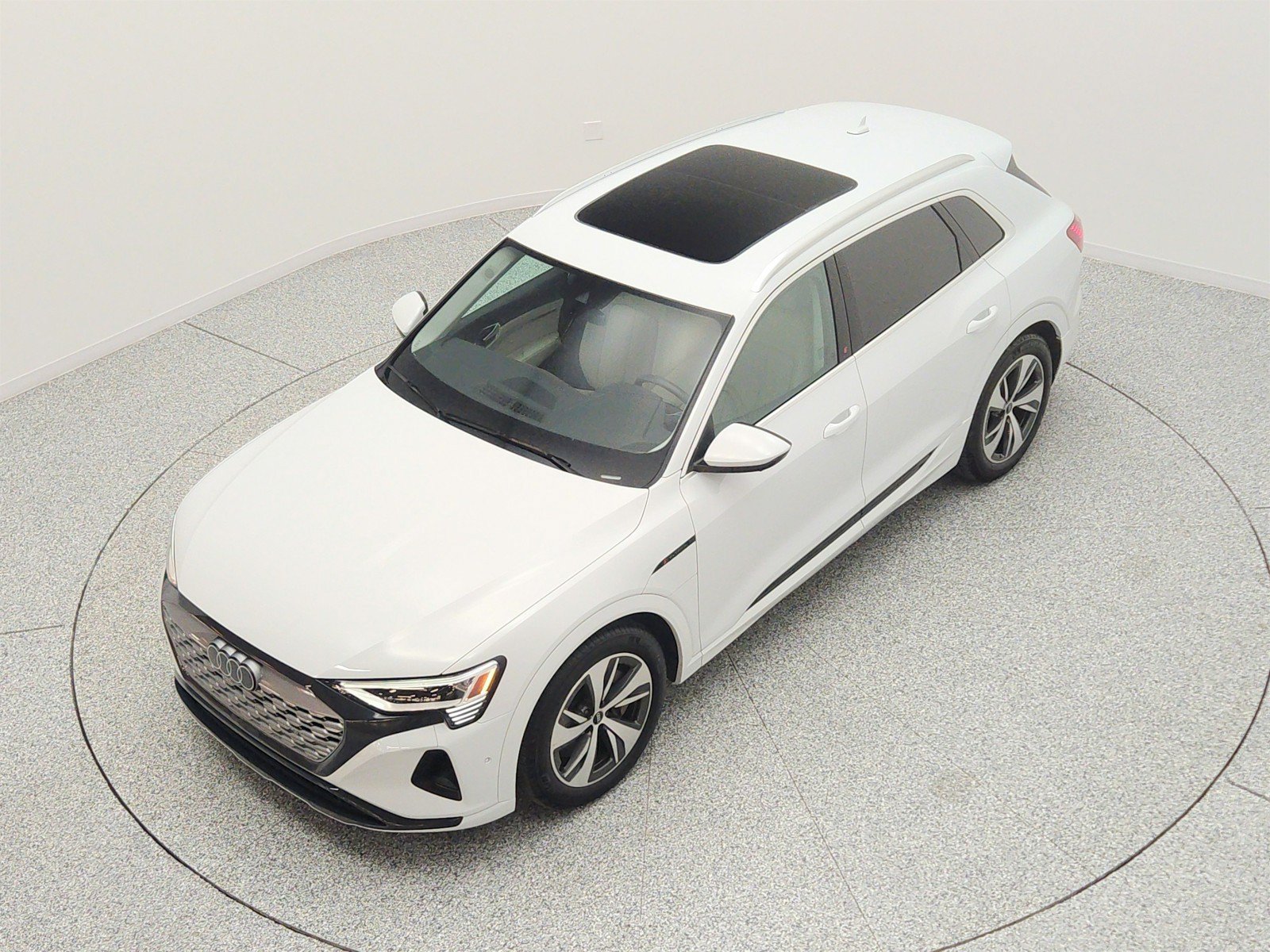 Used 2024 Audi Q8 e-tron Premium Plus w/ Premium Plus Package AWD/4WD image 22