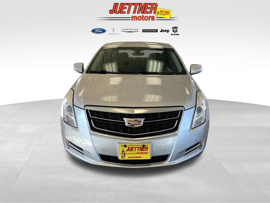 Used 2016 Cadillac XTS Luxury FWD image 2