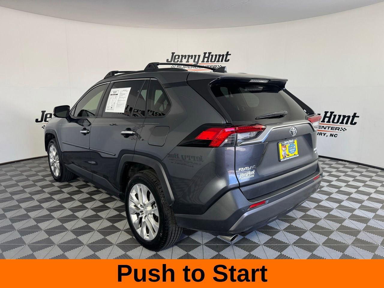 Used 2019 Toyota RAV4 Limited w/ Advanced Technology Package image 9
