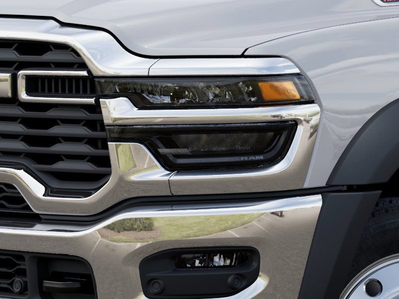 New 2025 RAM 5500 4x4 Regular Cab image 10