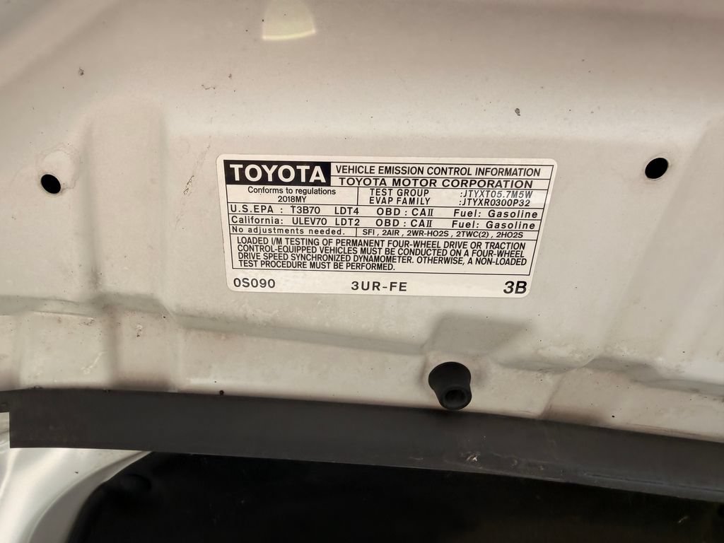 Used 2018 Toyota Tundra Limited w/ Limited Premium Package AWD/4WD image 15