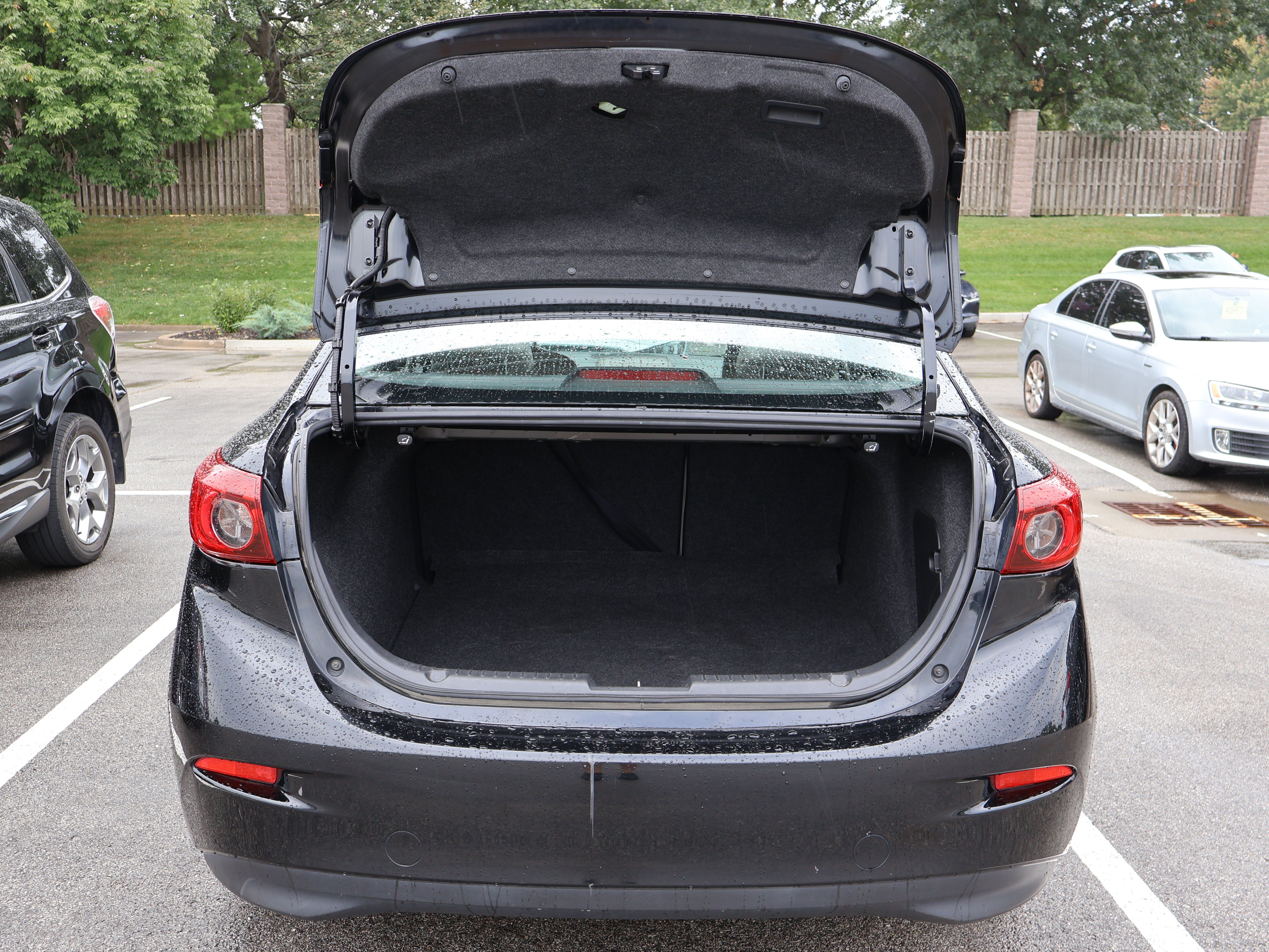 Used 2014 MAZDA MAZDA3 i Sport FWD image 7