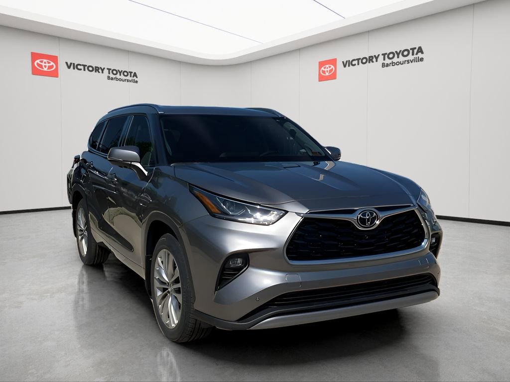 New 2025 Toyota Highlander Platinum image 2