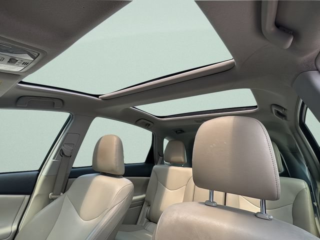 Used 2012 Toyota Prius V Five FWD image 14