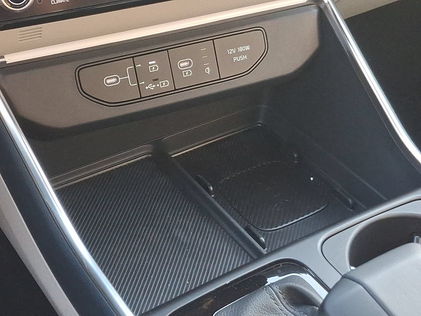 New 2025 Kia Carnival SX Prestige FWD image 21