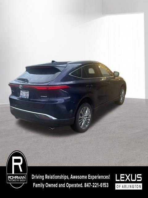 Used 2021 Toyota Venza XLE w/ Softex Package AWD/4WD image 4