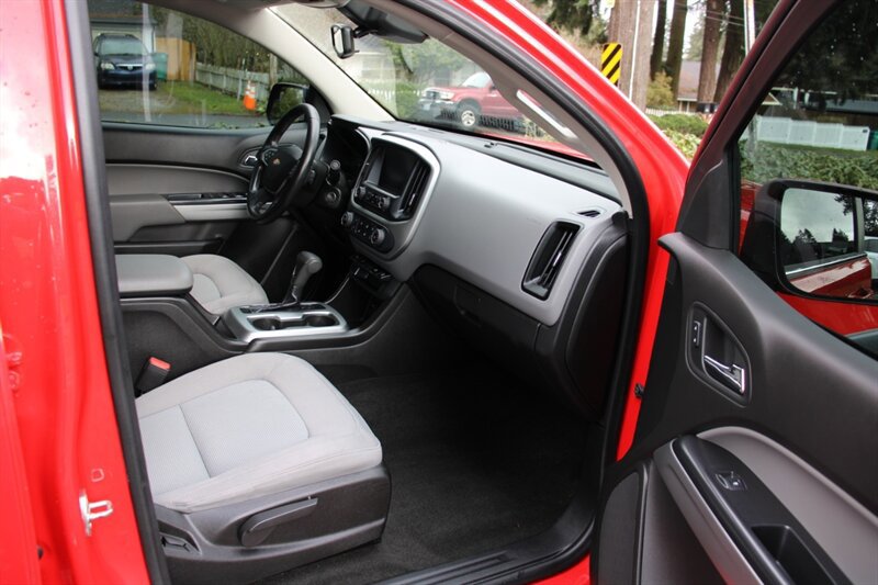 Used 2016 Chevrolet Colorado LT w/ LT Convenience Package AWD/4WD image 15