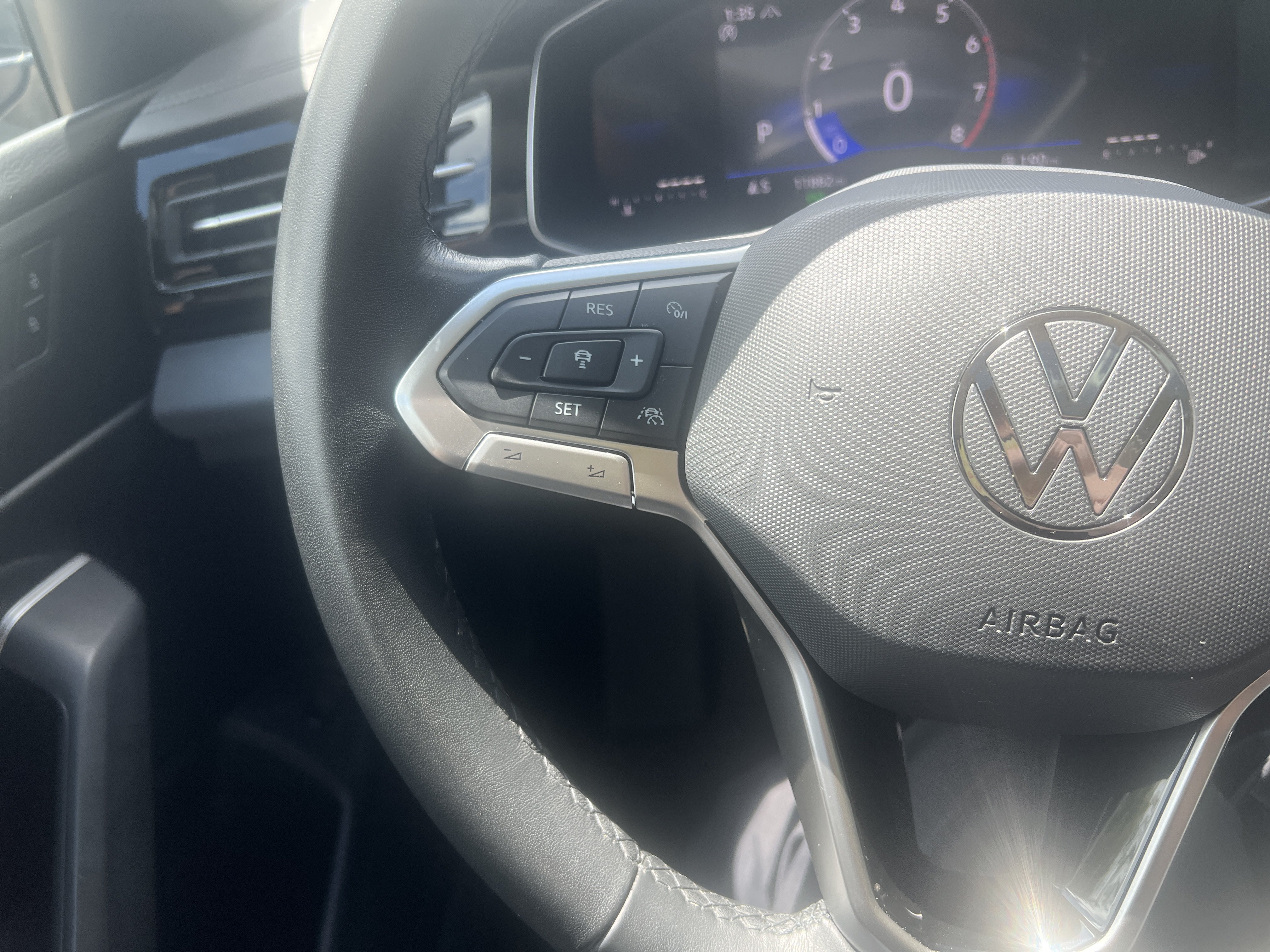 Used 2026 Volkswagen Jetta SE w/ Black Wheel Package FWD image 17