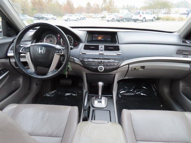 Used 2010 Honda Accord EX-L image 5