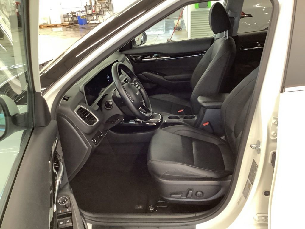 Certified 2024 Kia Seltos EX AWD/4WD image 16