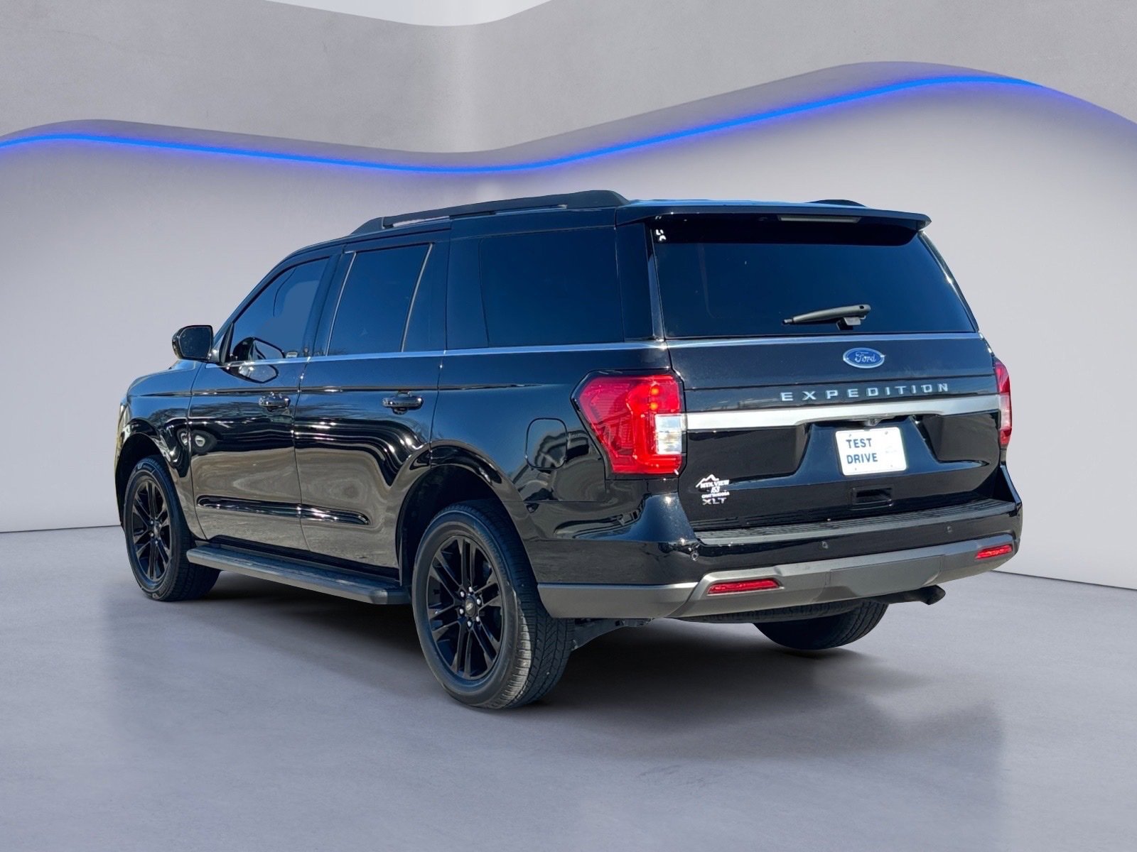Used 2022 Ford Expedition XLT image 11
