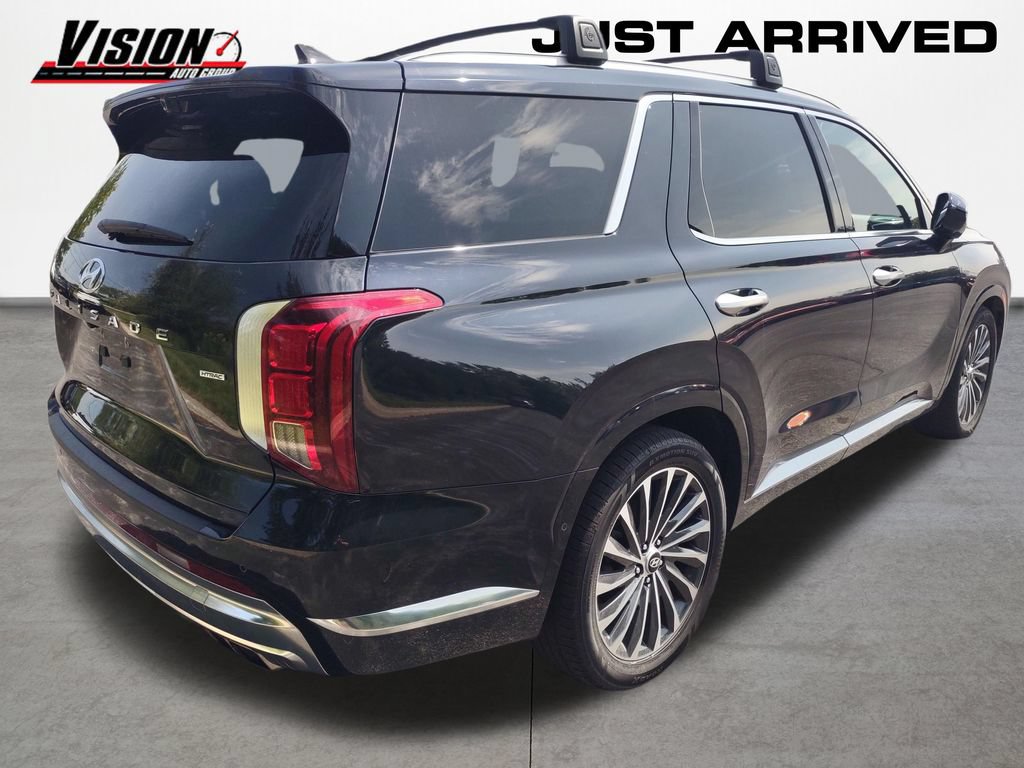 Used 2023 Hyundai Palisade Calligraphy w/ Cargo Package AWD/4WD image 5