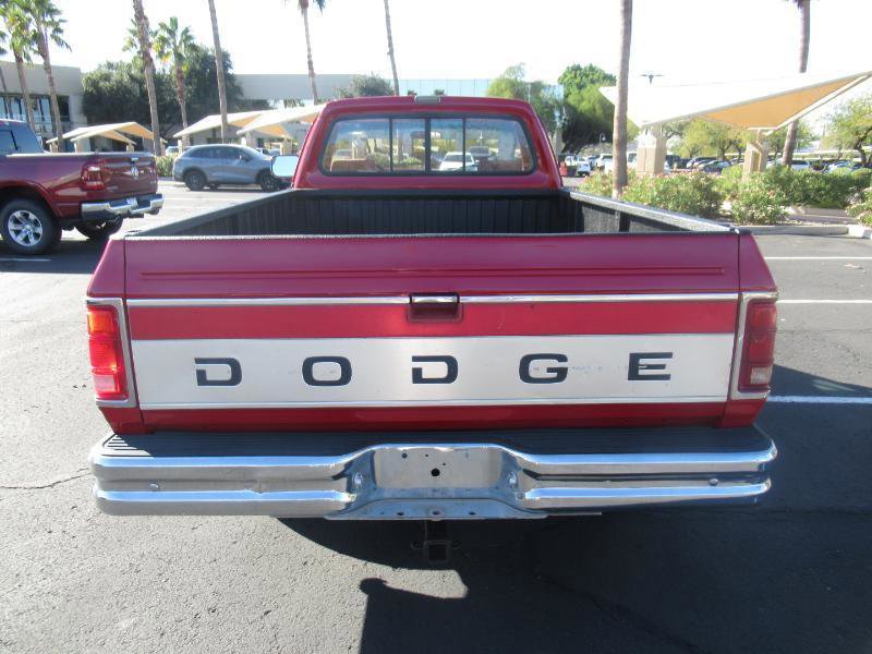 Used 1992 Dodge D/W Truck 250 image 3