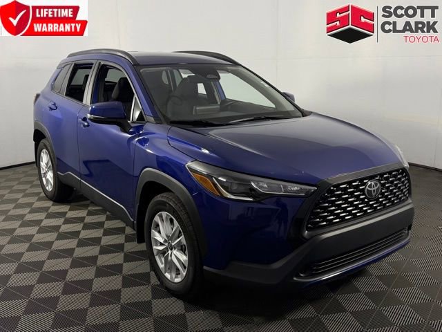 Used 2024 Toyota Corolla Cross LE FWD image 1