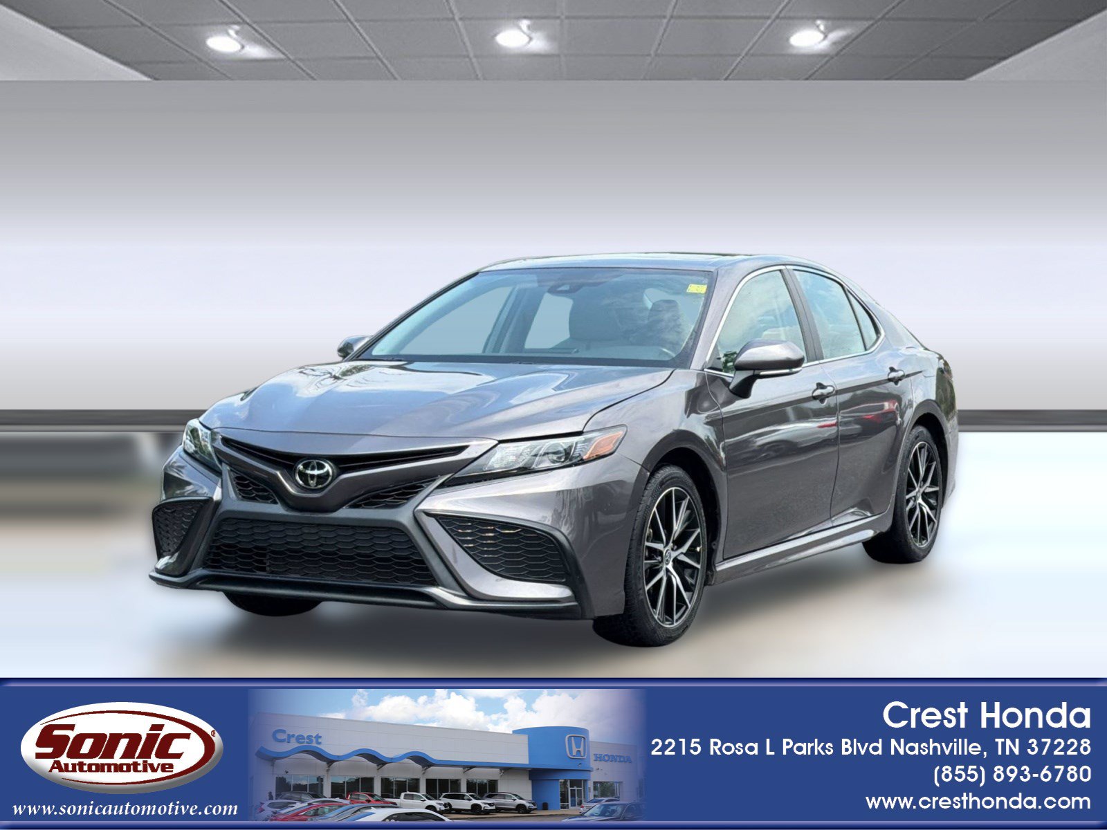 Used 2024 Toyota Camry SE w/ Cold Weather Package AWD/4WD image 1