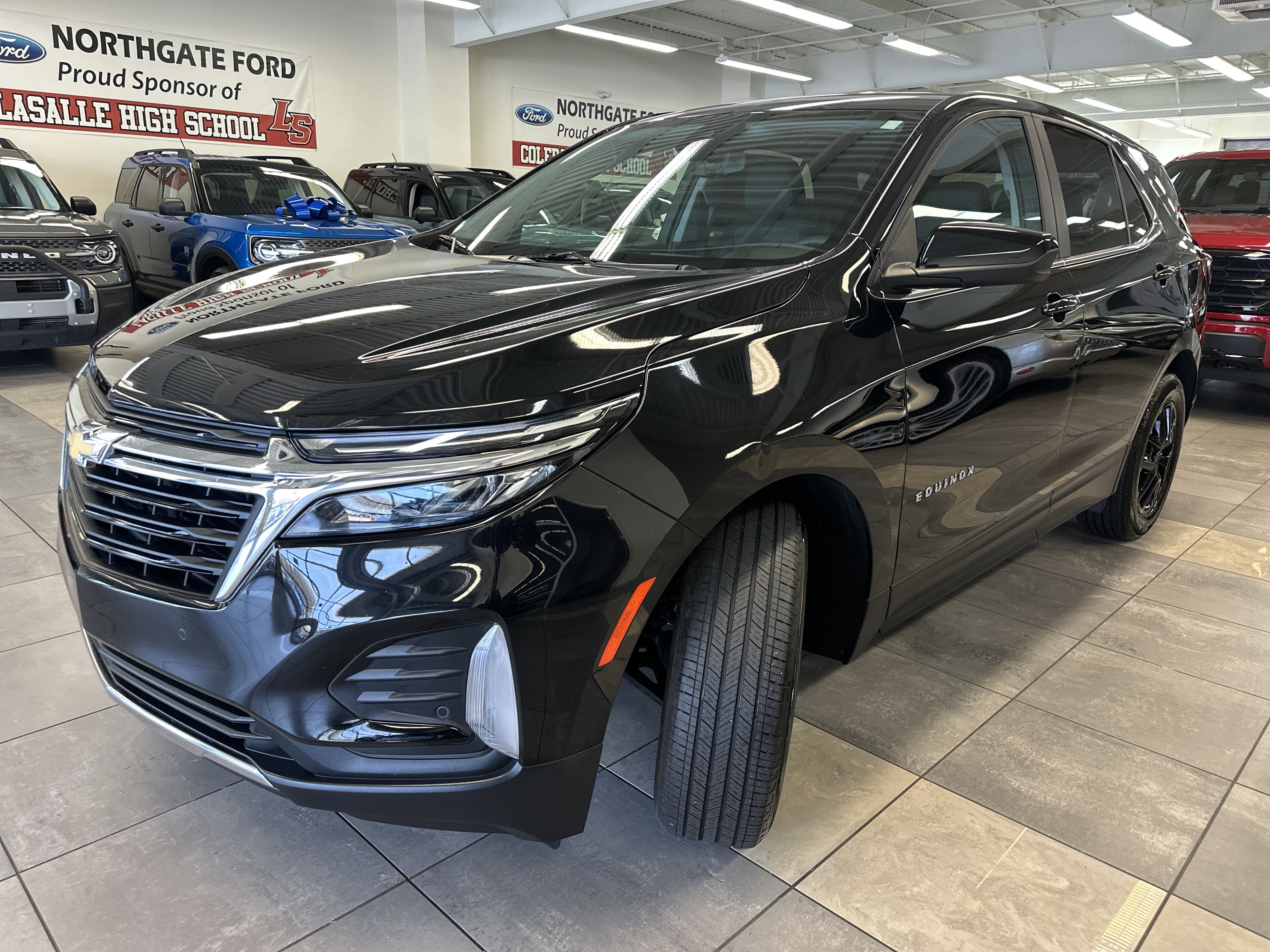 Used 2024 Chevrolet Equinox LT FWD image 16