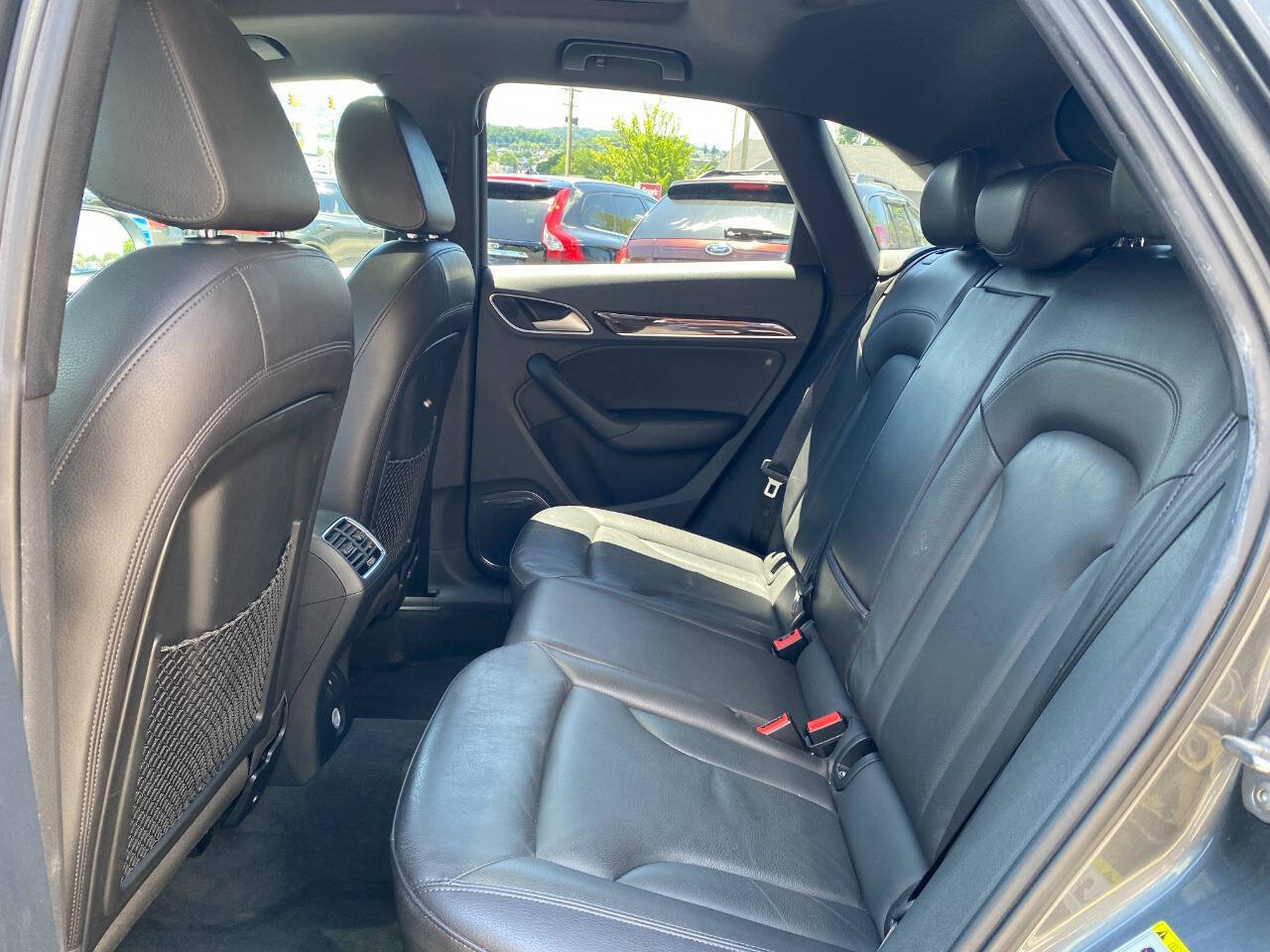 Used 2018 Audi Q3 2.0T Premium Plus w/ Premium Plus Package AWD/4WD image 21
