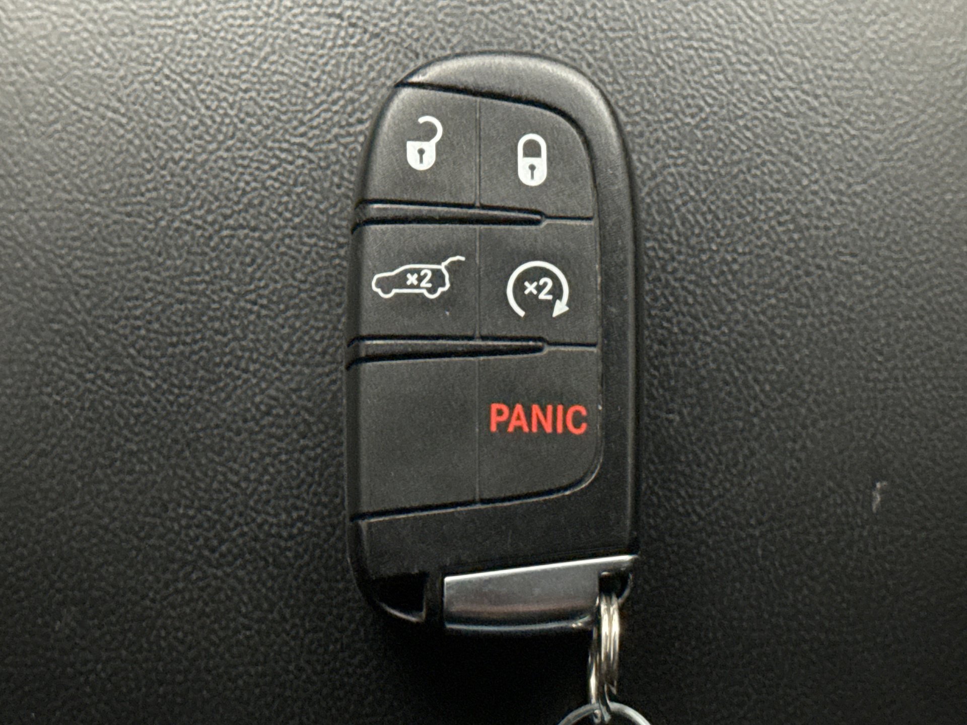 Used 2018 Jeep Grand Cherokee Altitude AWD/4WD image 22