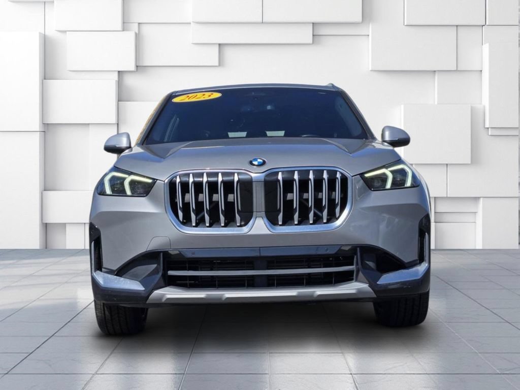 Used 2023 BMW X1 xDrive28i w/ Convenience Package AWD/4WD image 2
