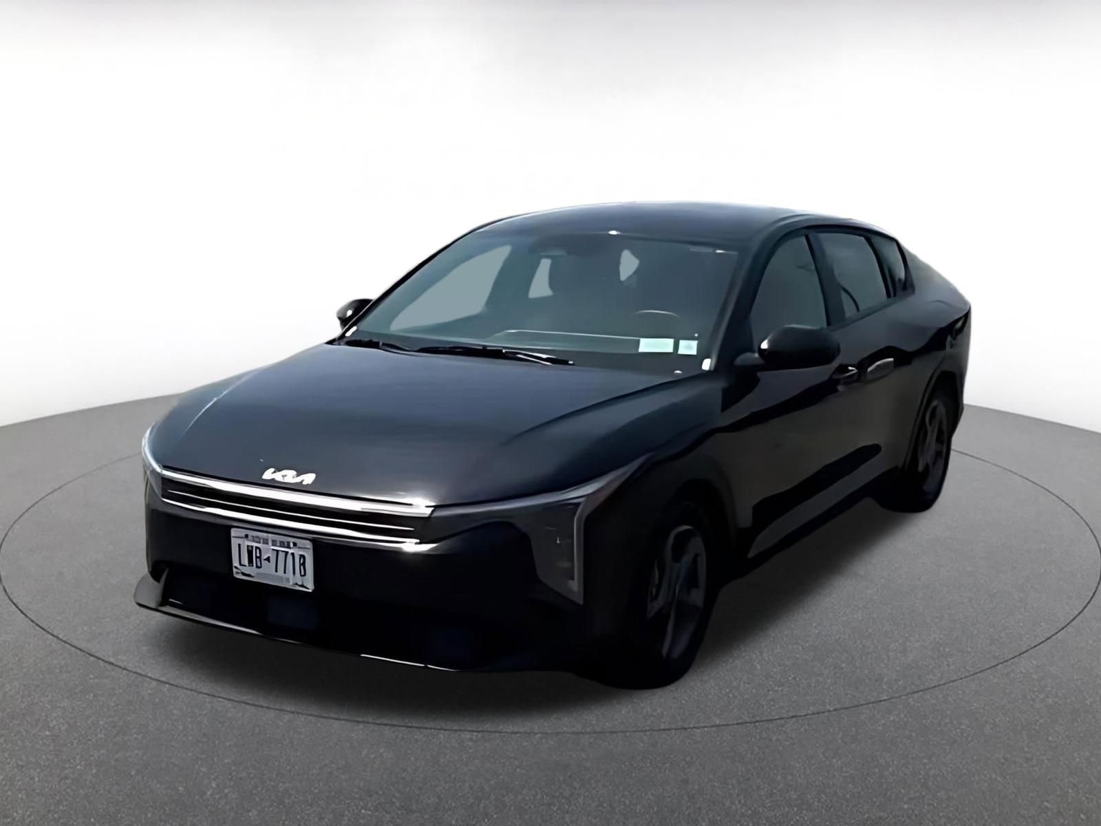 Used 2025 Kia K4 FWD image 4