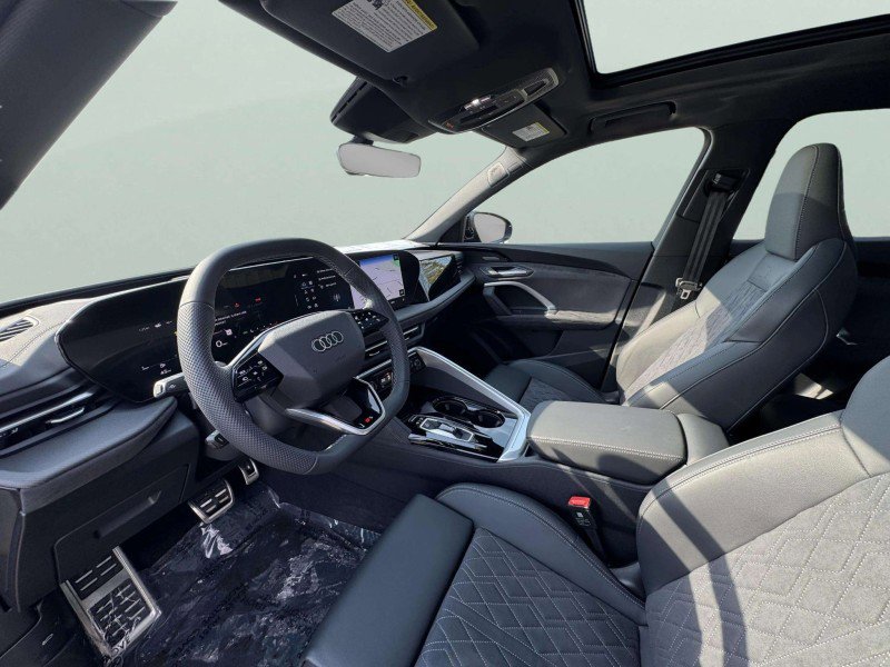 New 2025 Audi SQ5 Premium Plus image 13