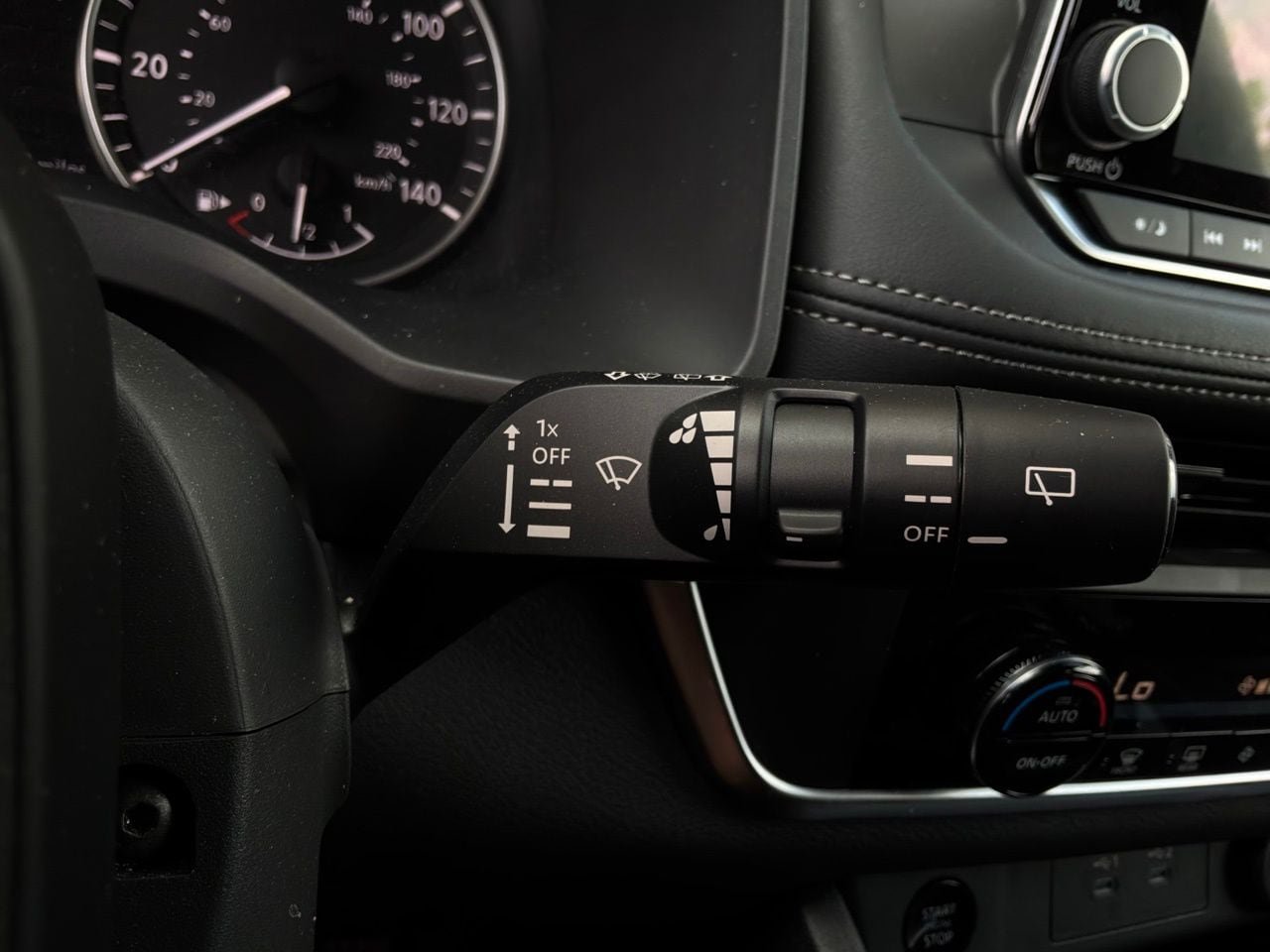 Used 2026 Nissan Rogue SV FWD image 36
