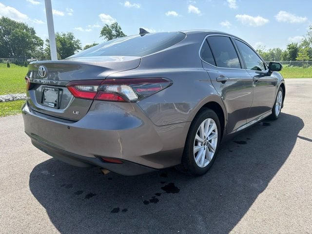 Used 2022 Toyota Camry LE FWD image 7