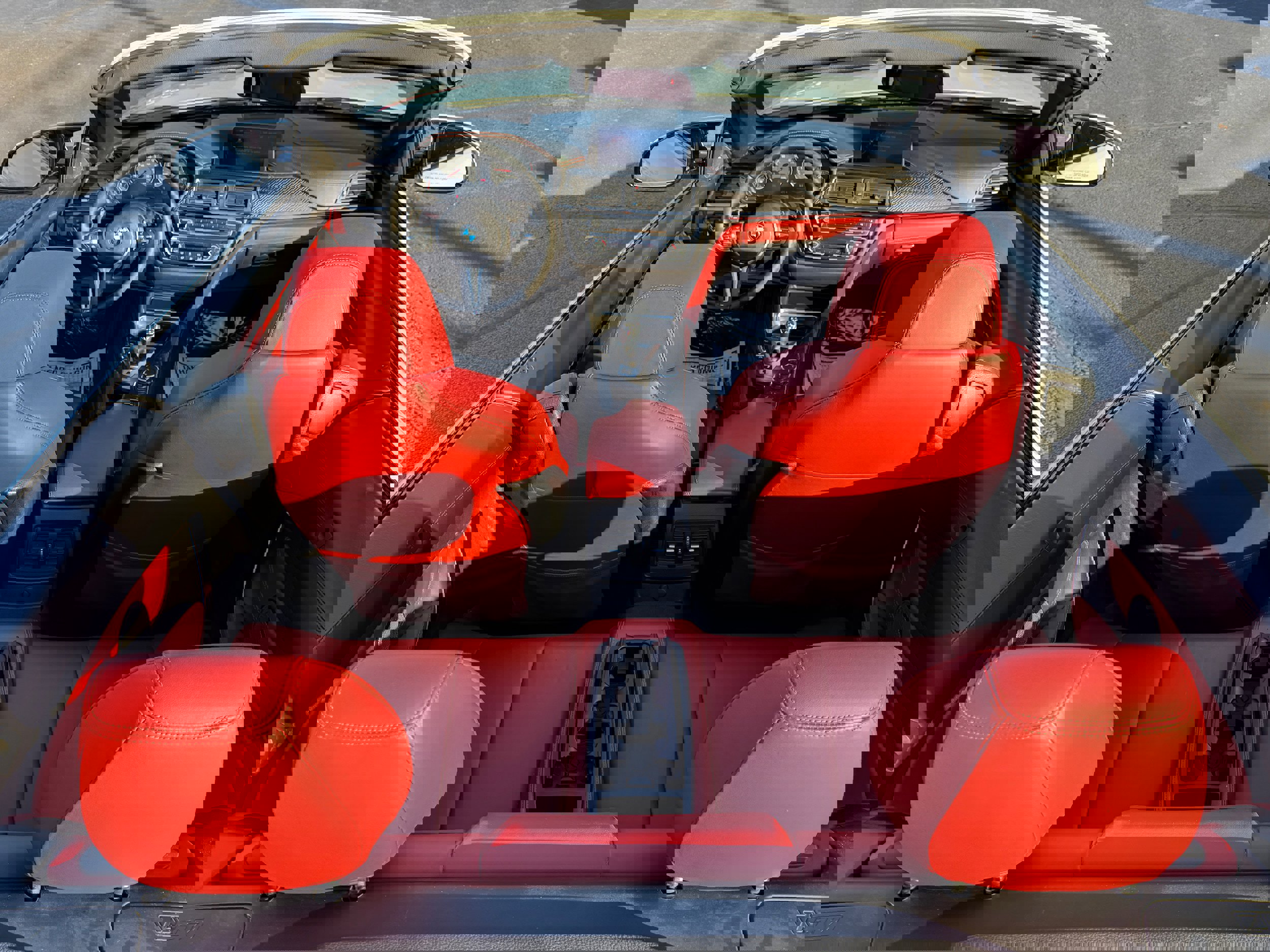 Used 2015 BMW M4 Convertible image 10